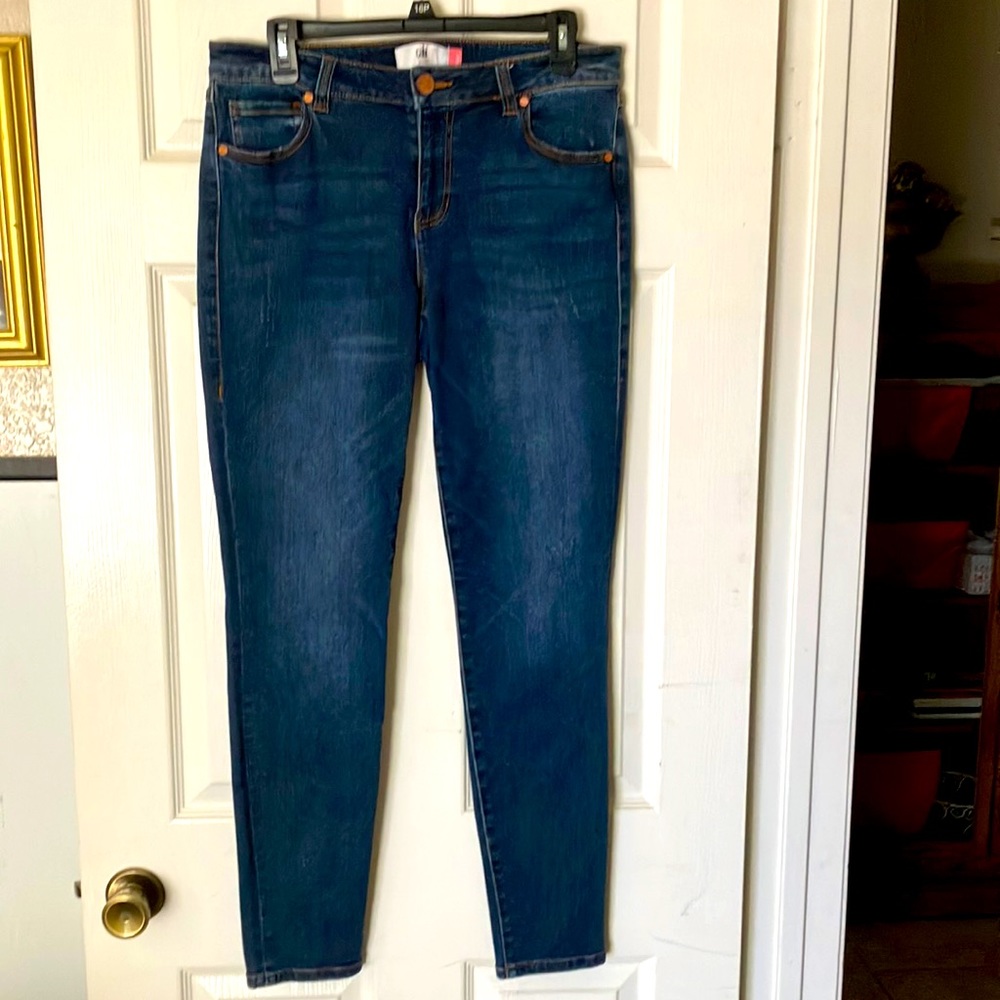 CABI Distressed Navy Size 10 Skinny jeans